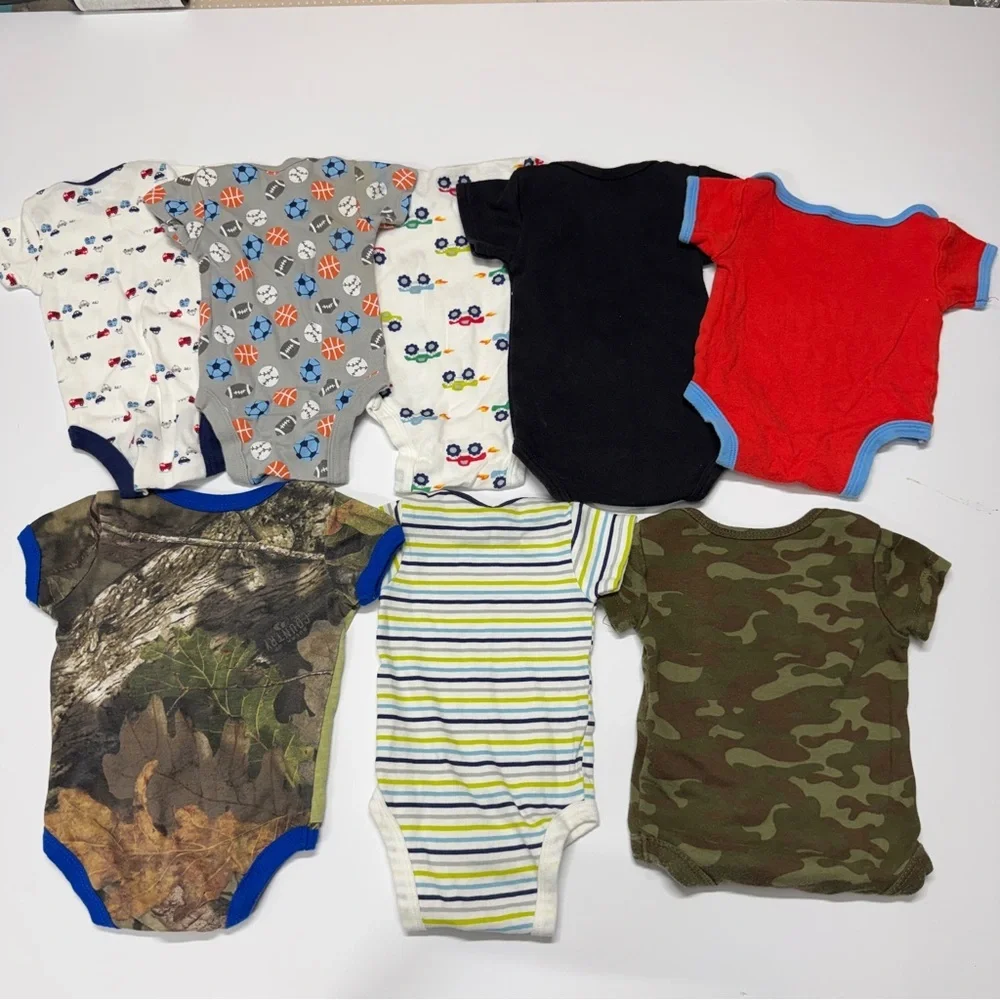 Assorted Baby Onesies Set 0-3m. 14pcs.